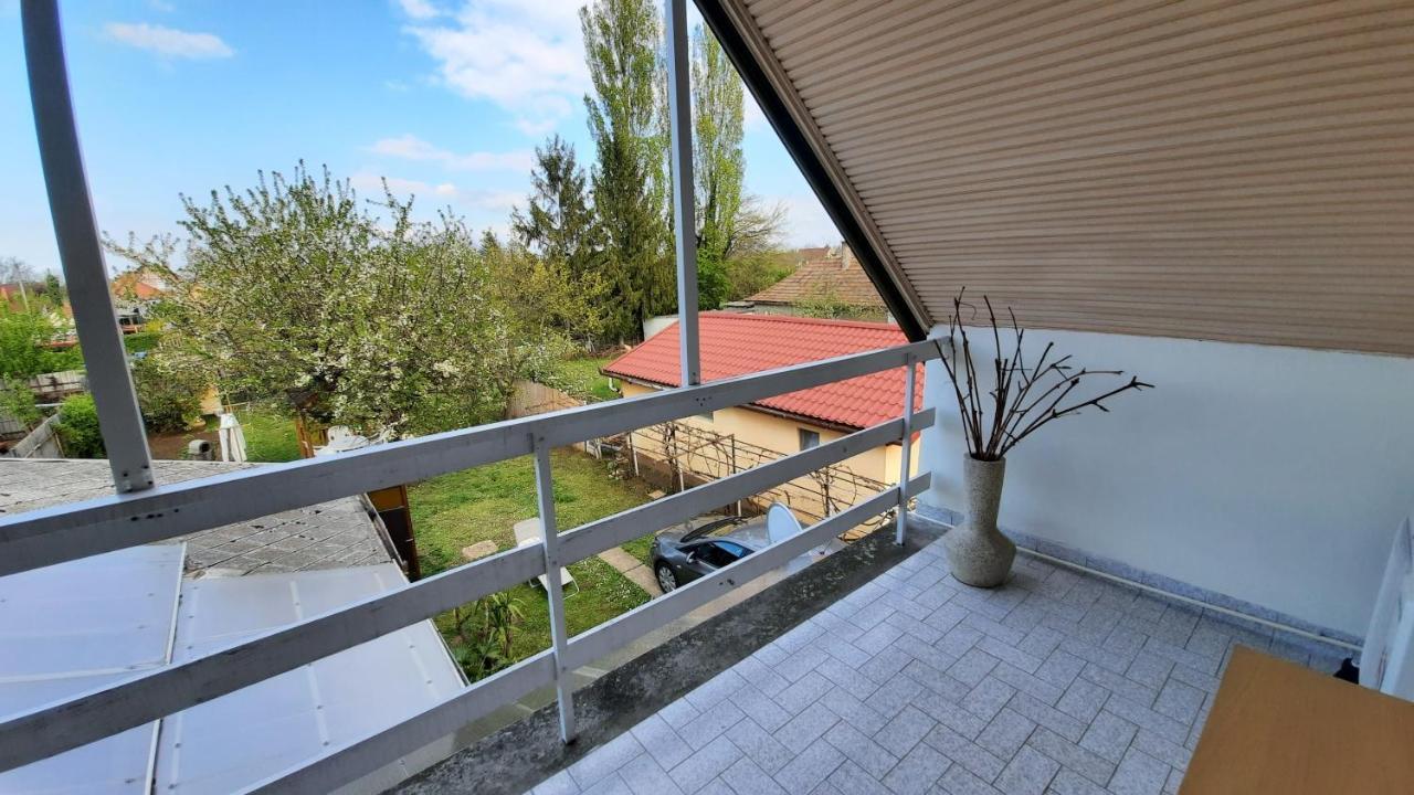 Magdalena Haz Apartment Balatonlelle Luaran gambar