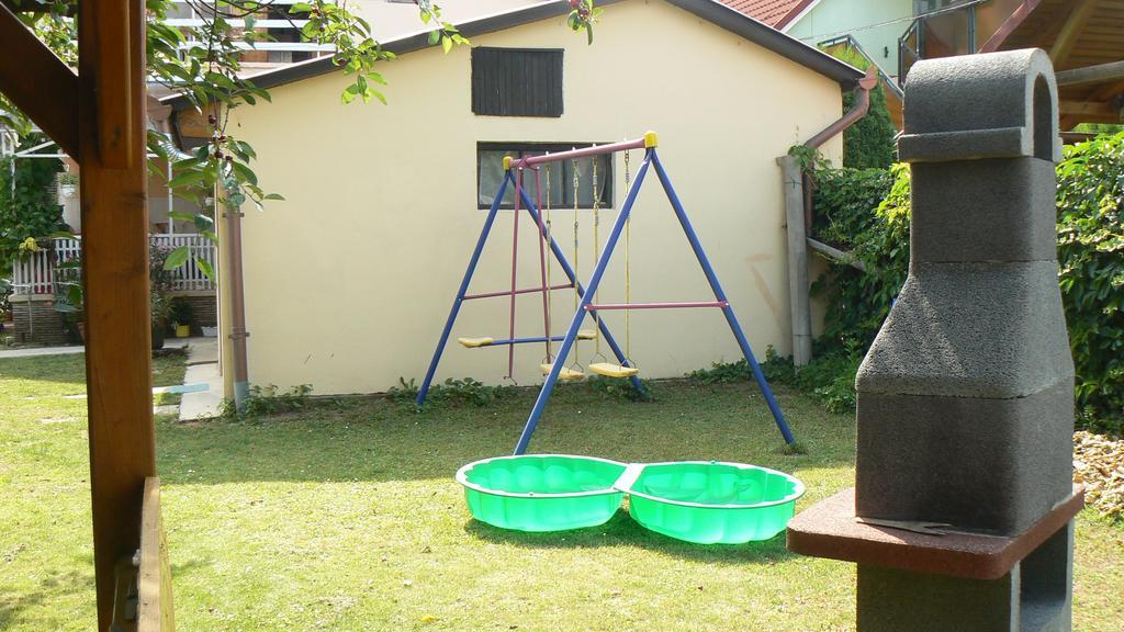 Magdalena Haz Apartment Balatonlelle Luaran gambar
